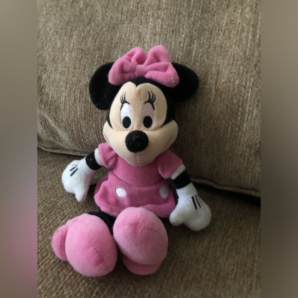 Disney Other - Disney Minnie Mouse Pink Plushie